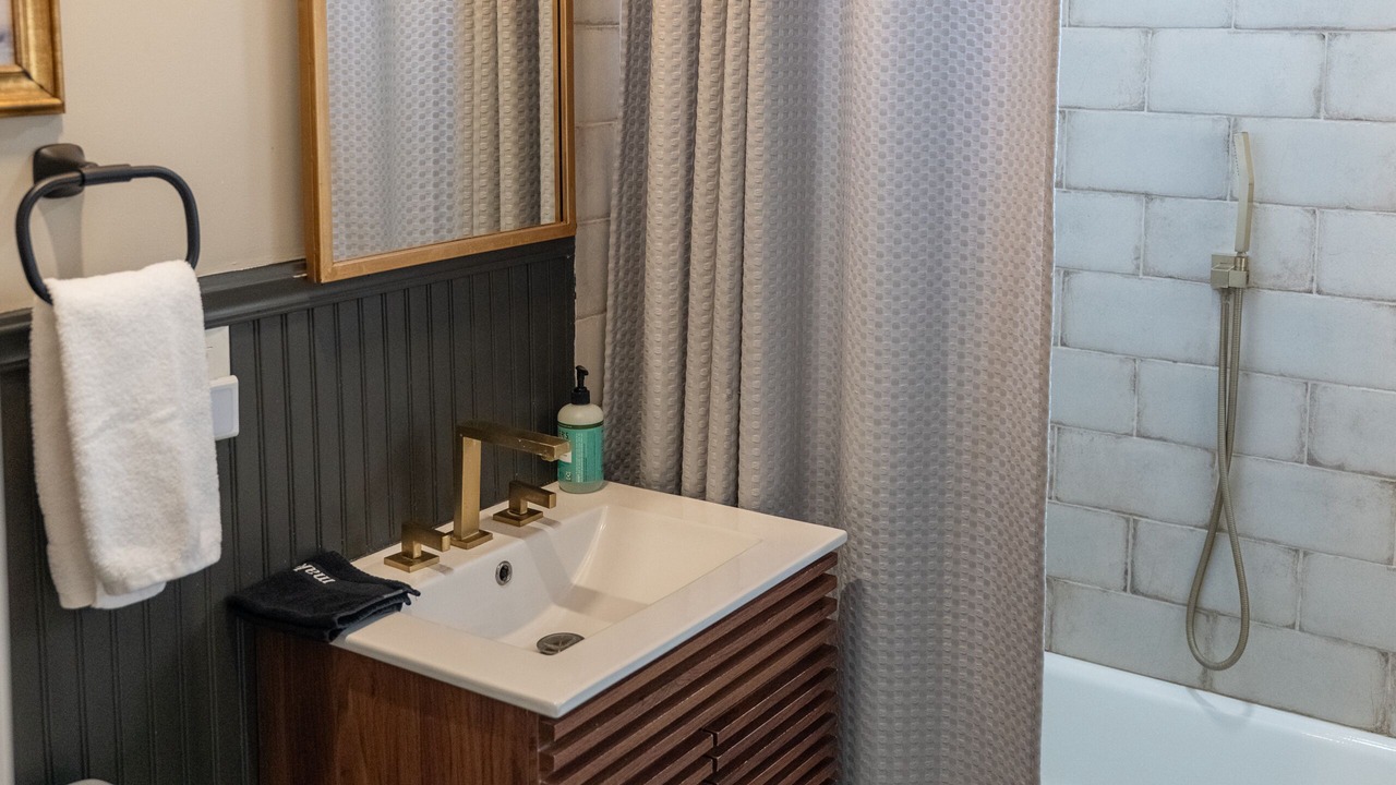 Photo of Bathroom in West Athens