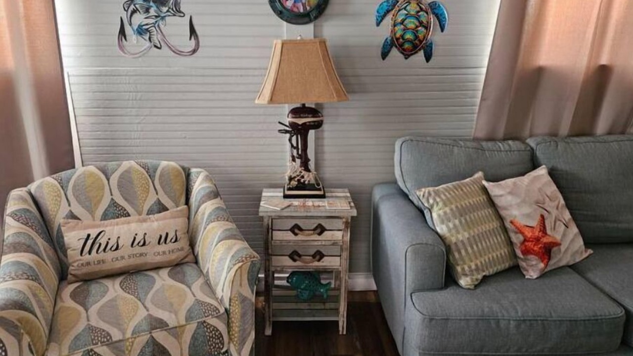 Photo of Livingroom in Winston Waterways