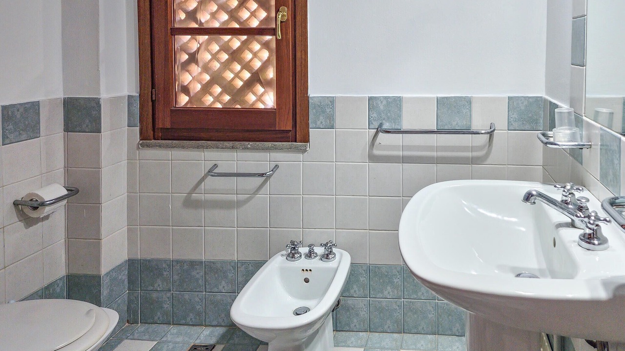 Photo of Bathroom in Montone