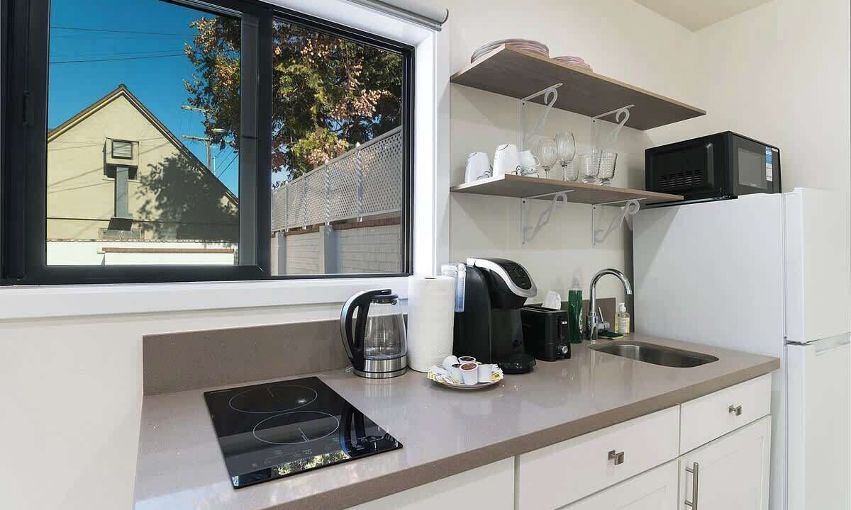 Photo of Kitchen in Greater Wilshire - Hancock Park