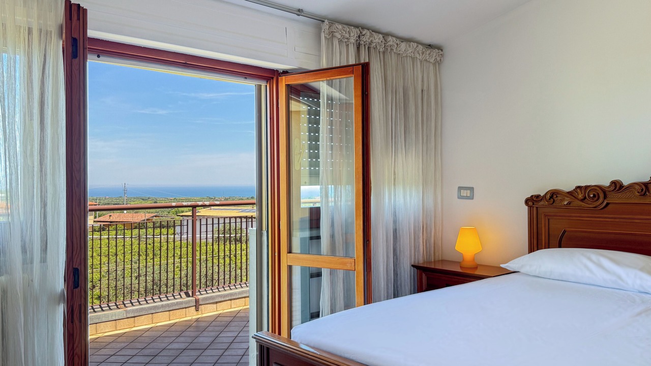Photo of Bedroom in Tollo