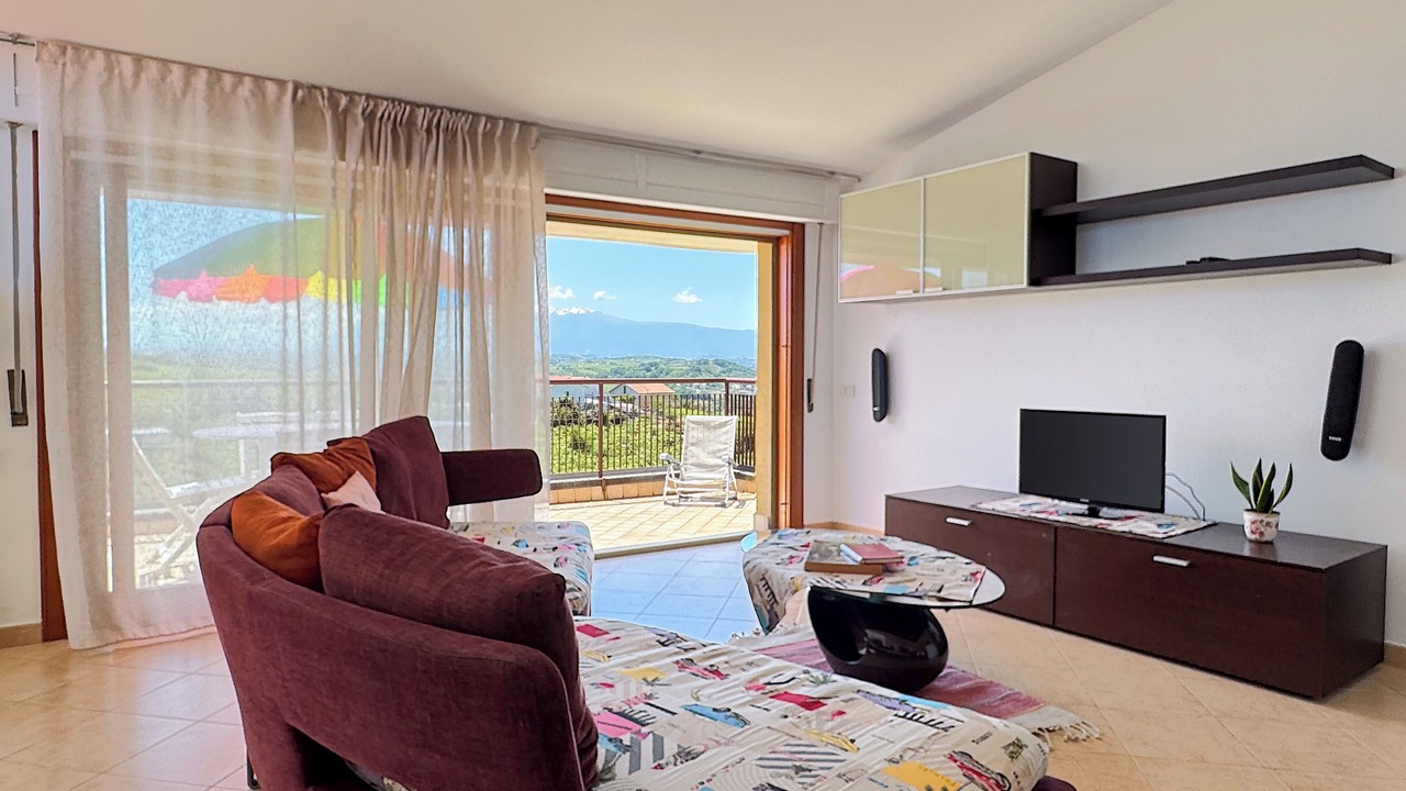Photo of Livingroom in Tollo