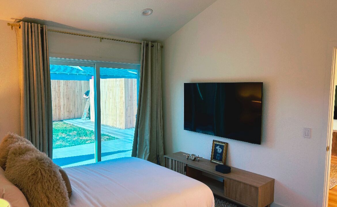 Photo of Bedroom in Bixby Knolls