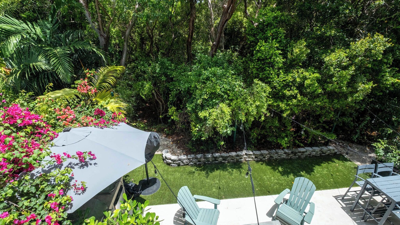Photo of Patio Balcony in Rock Harbor