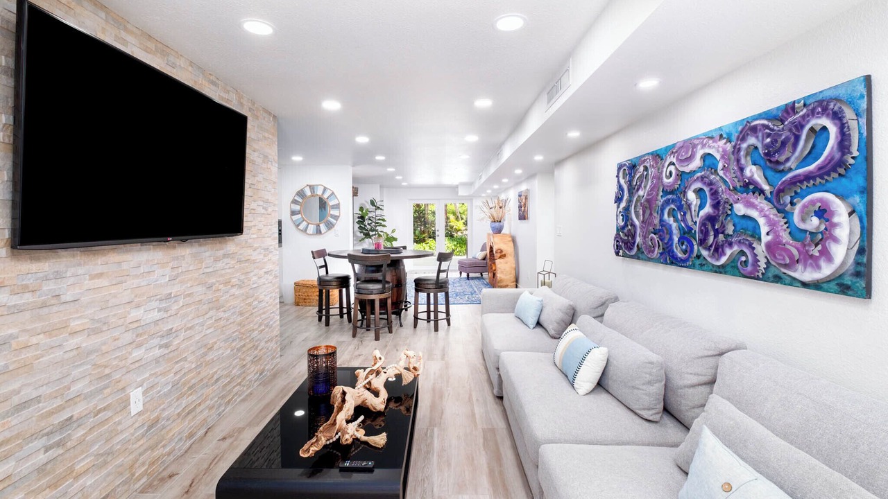Photo of Livingroom in Rock Harbor