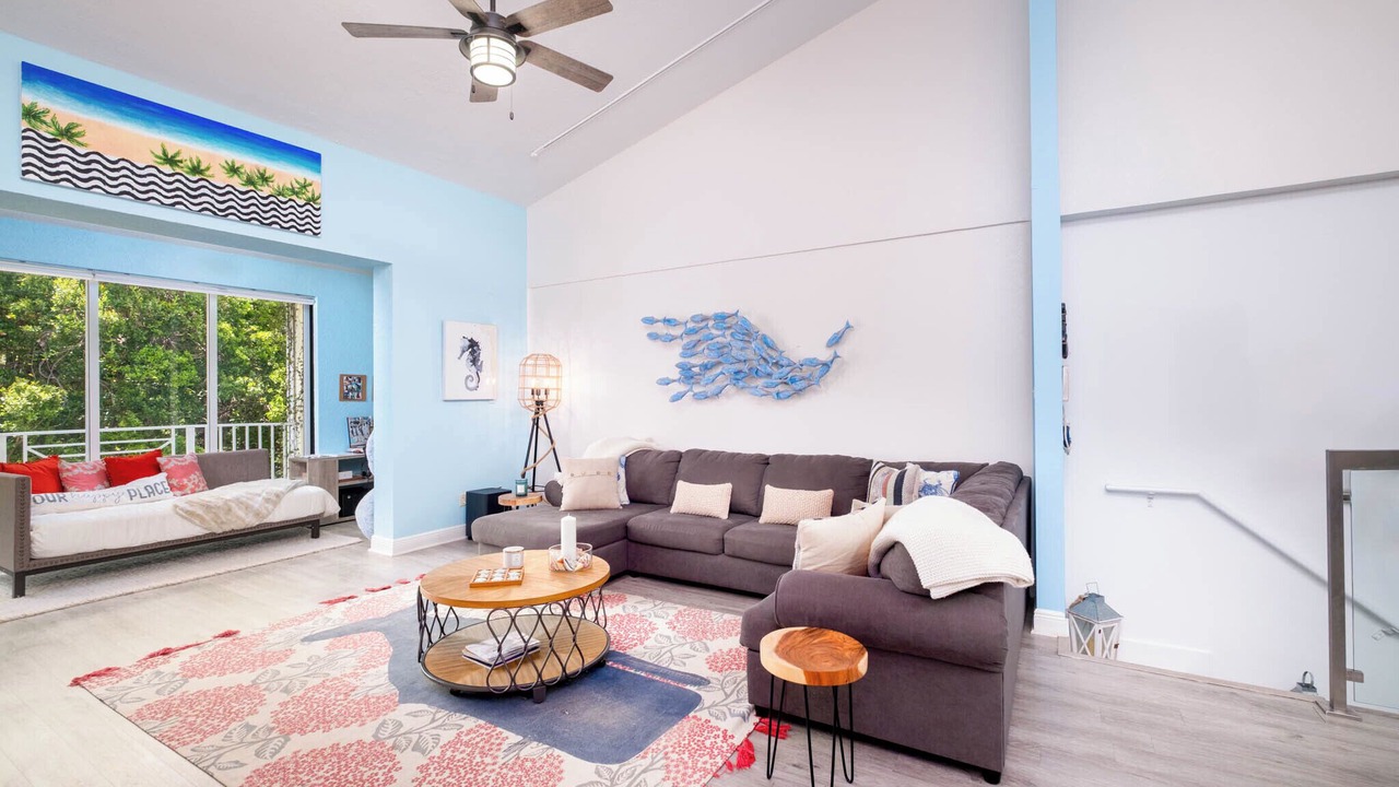 Photo of Livingroom in Rock Harbor