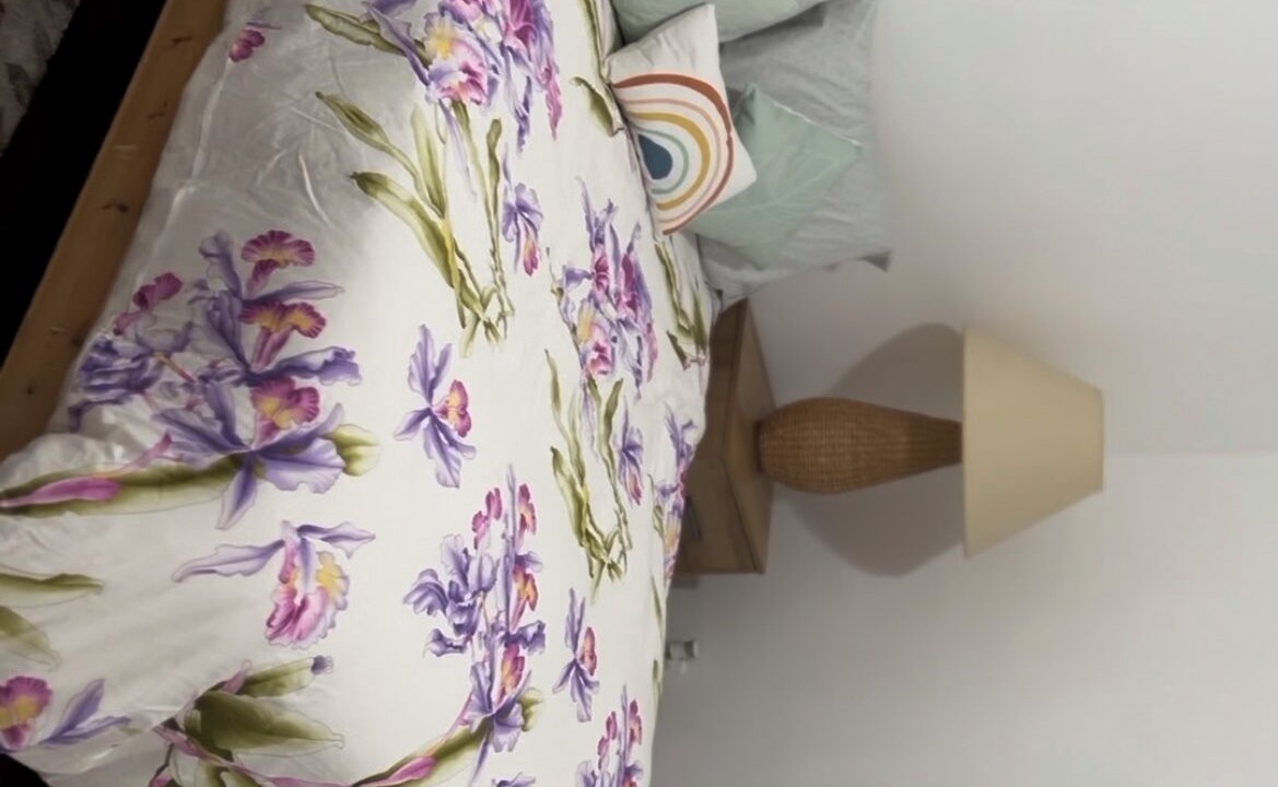 Photo of Bedroom in Paramount