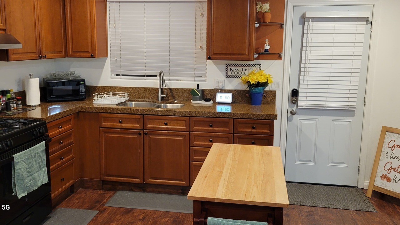 Photo of Kitchen in Paramount