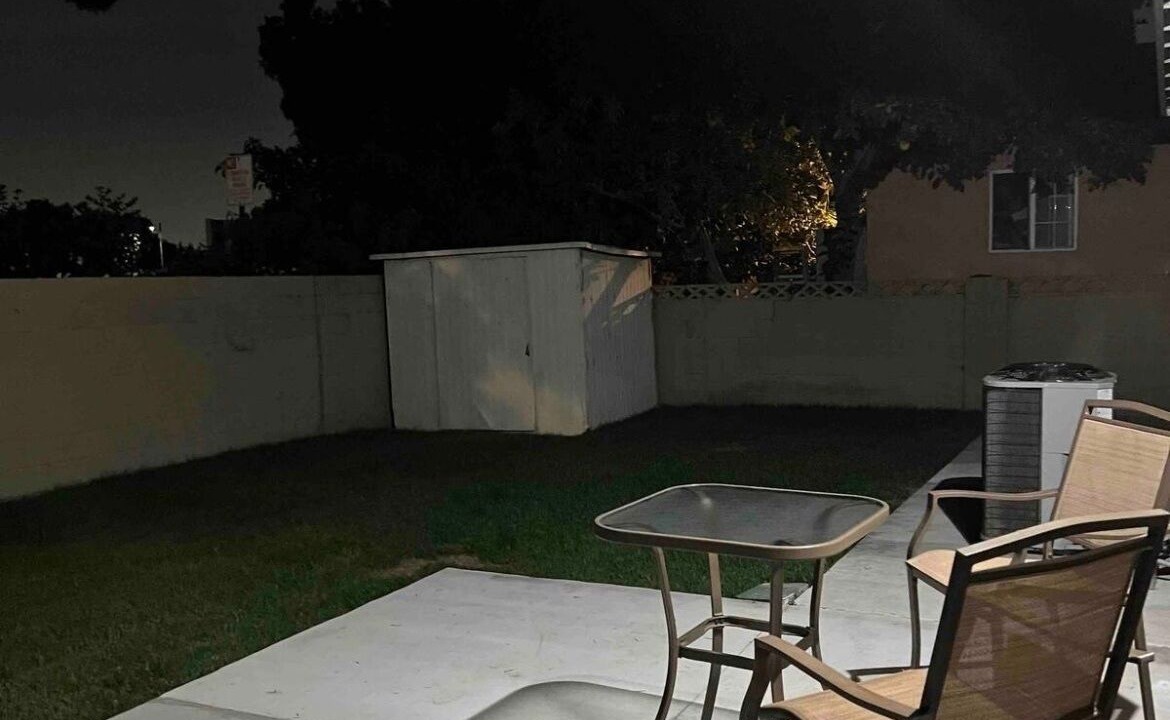 Photo of Outdoor in Paramount