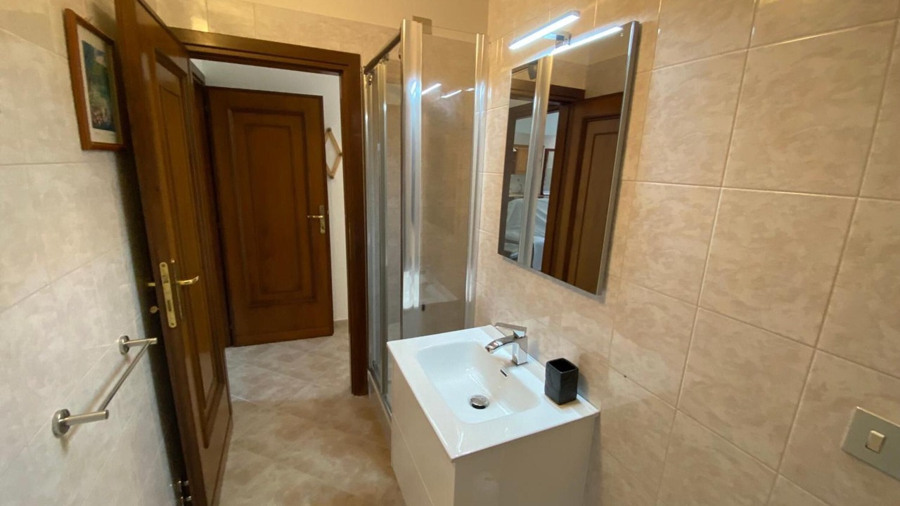 Photo of Bathroom in Deiva Marina