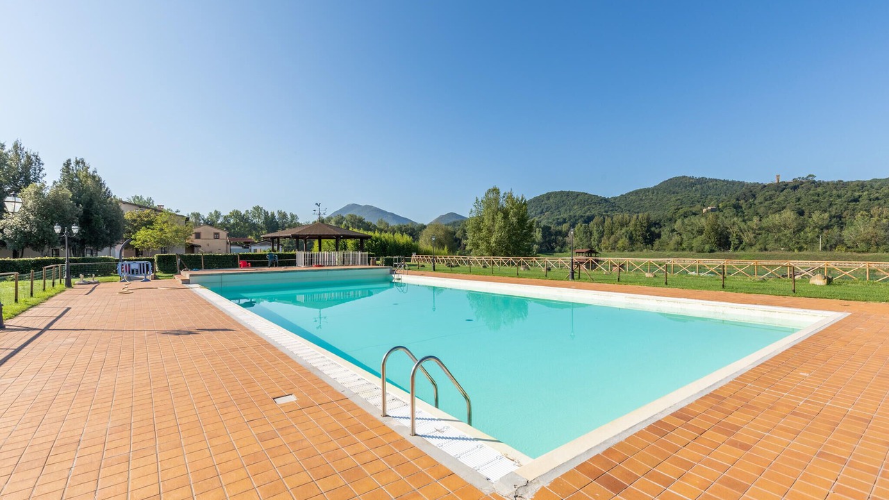 Photo of Outdoor in Montone
