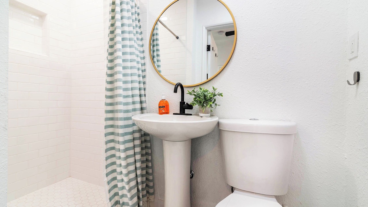 Photo of Bathroom in View Park-Windsor Hills