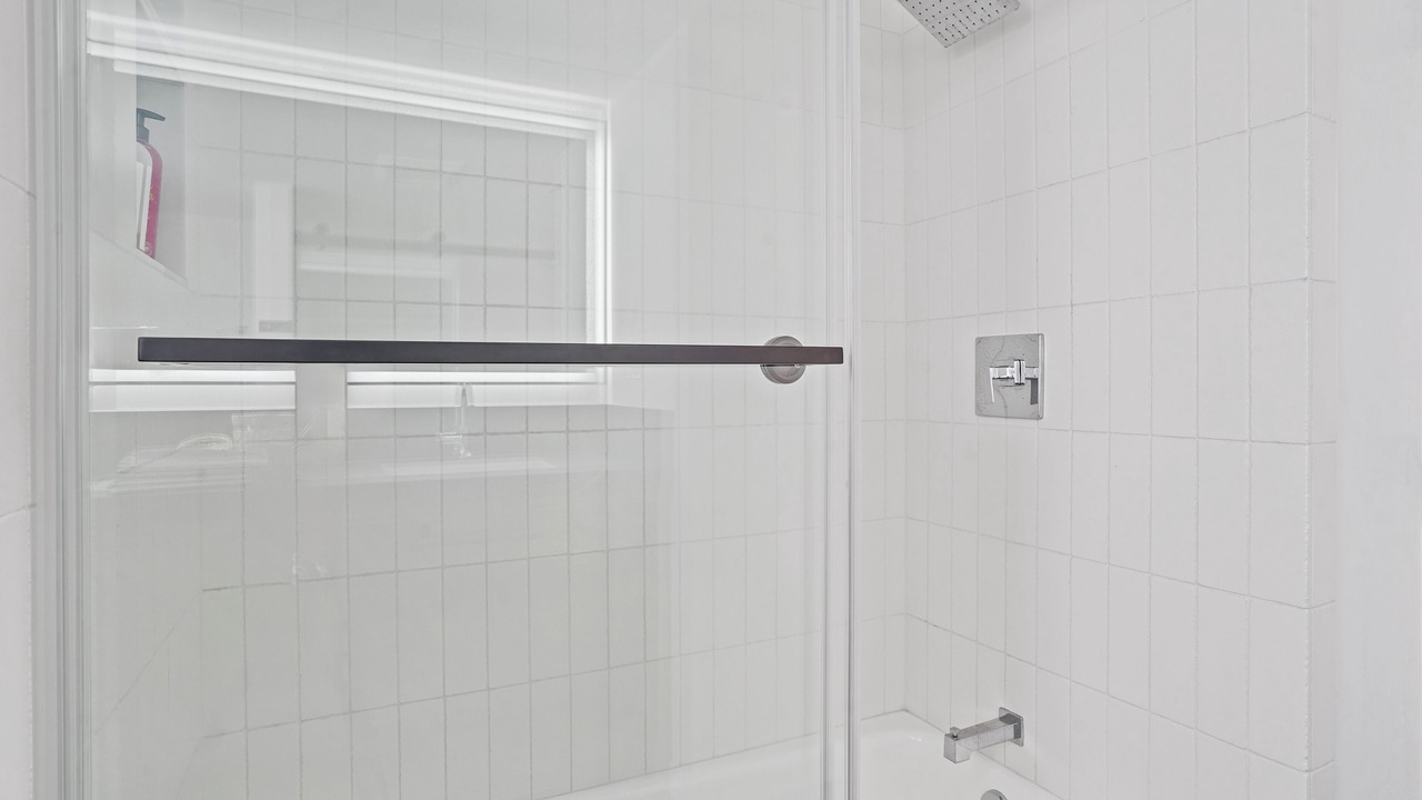Photo of Bathroom in Rossmoor