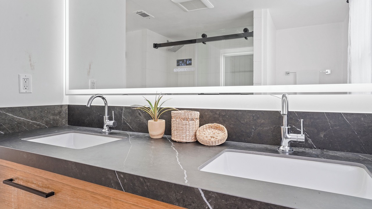 Photo of Bathroom in Rossmoor