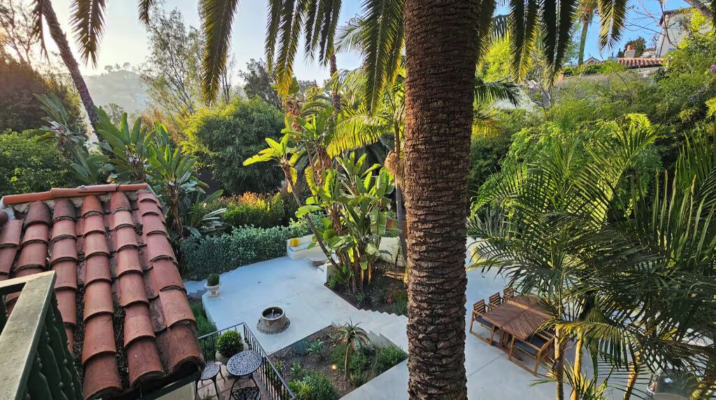 Photo of Patio Balcony in Hollywood