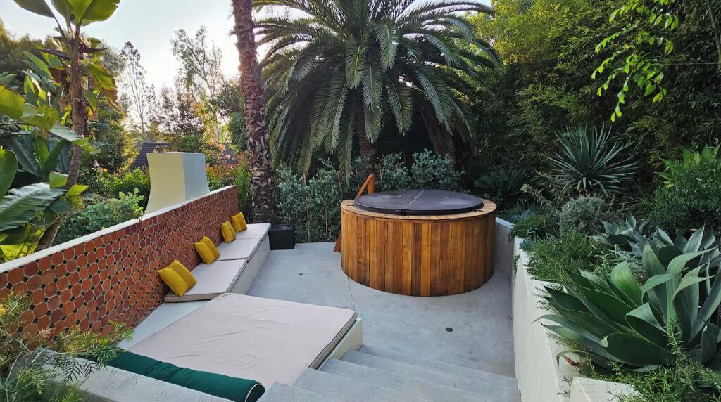 Photo of Patio Balcony in Hollywood