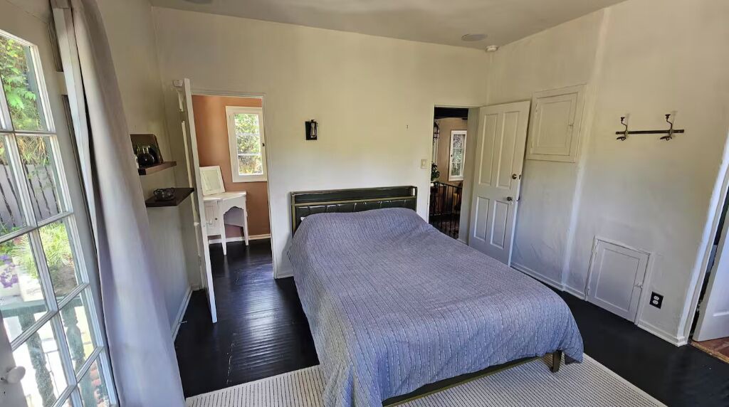 Photo of Bedroom in Hollywood