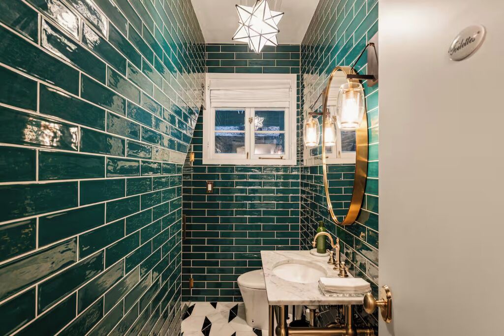 Photo of Bathroom in Hollywood