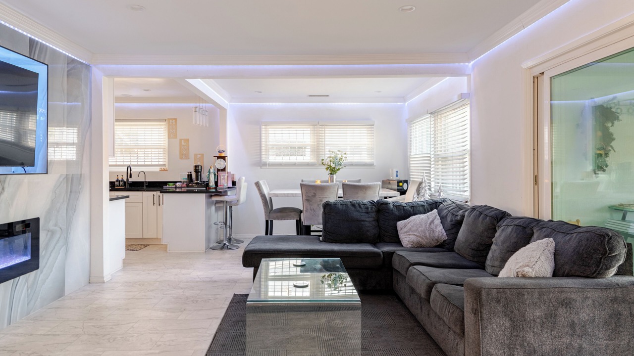 Photo of Livingroom in Inglewood