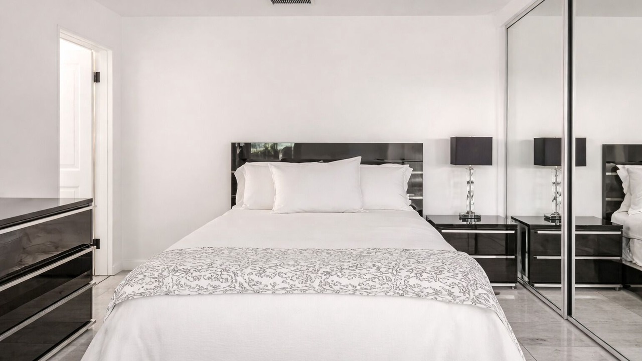 Photo of Bedroom in Inglewood