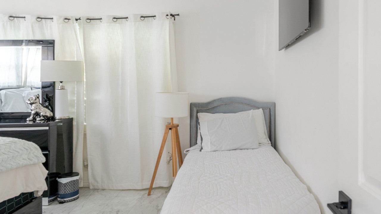 Photo of Bedroom in Inglewood