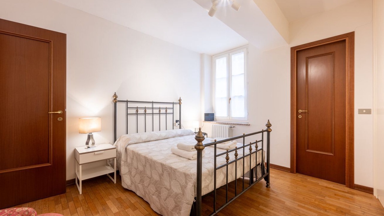 Photo of Bedroom in Parma City Centre