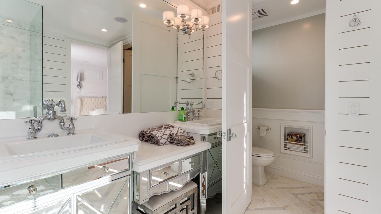 Photo of Bathroom in Naples