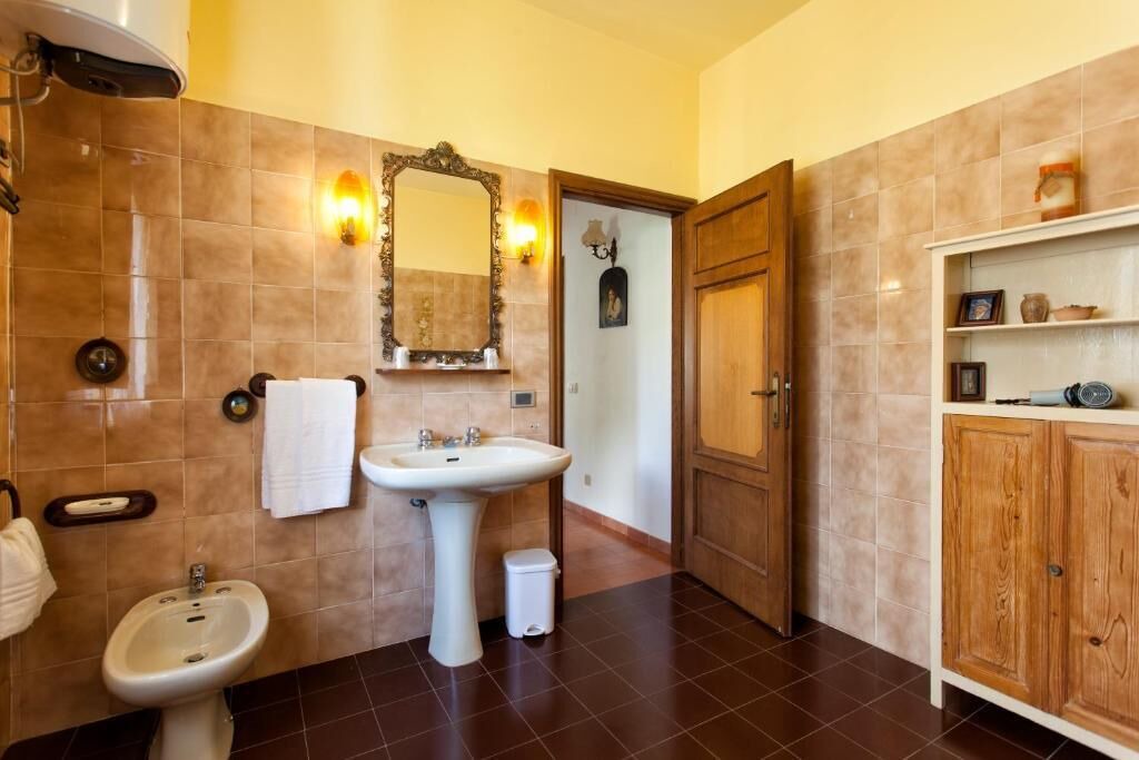 Photo of Bathroom in San Pietro a Cegliolo