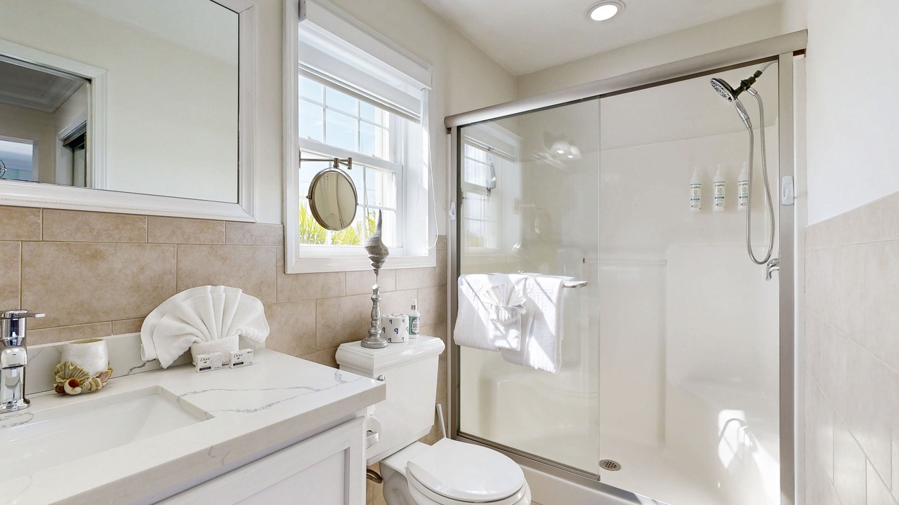 Photo of Bathroom in Cross Key Waterways