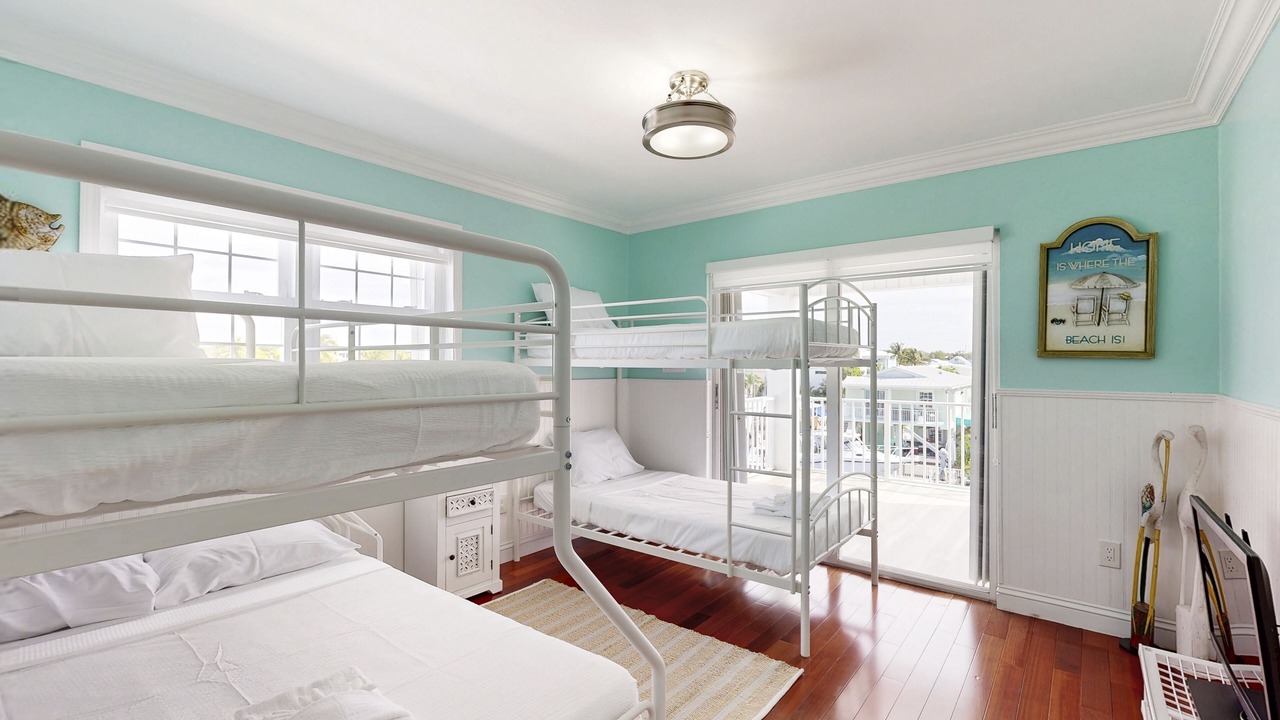 Photo of Bedroom in Cross Key Waterways
