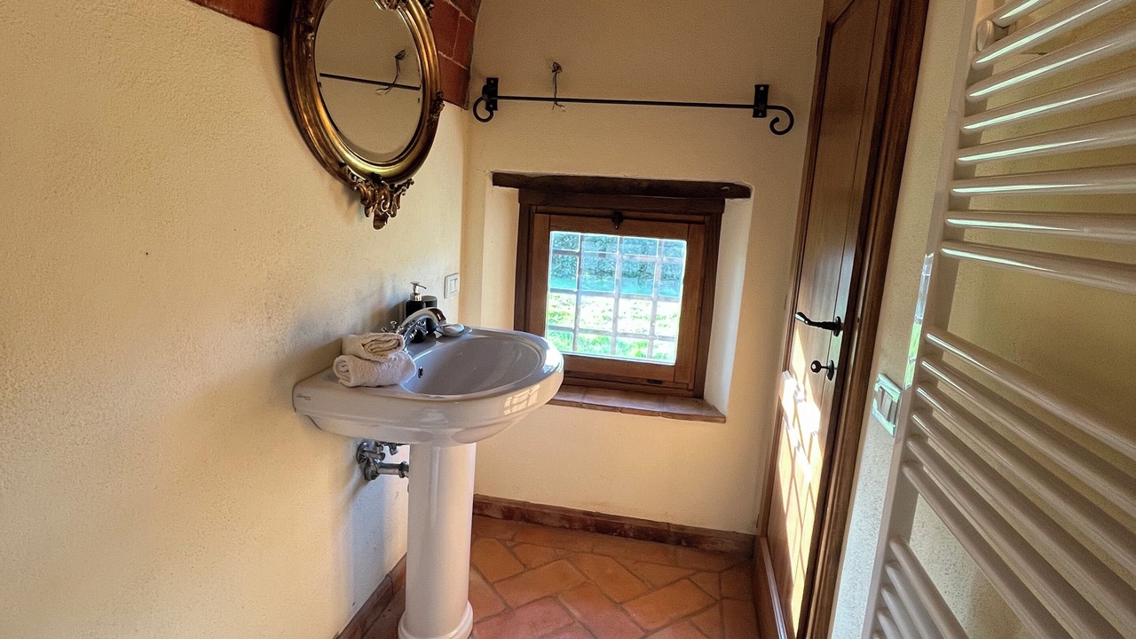 Photo of Bathroom in Bucine