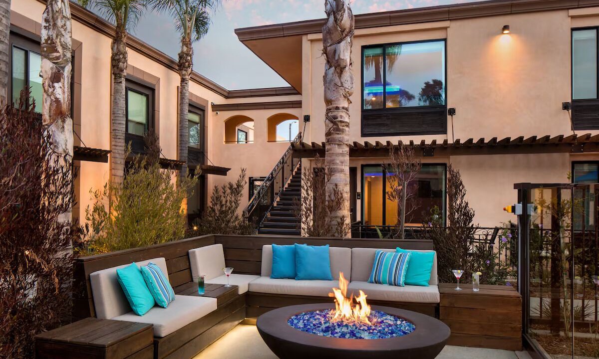 Photo of Patio Balcony in Harbor