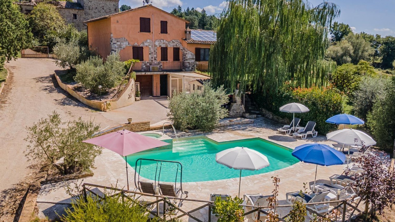 Photo of Outdoor in Montone