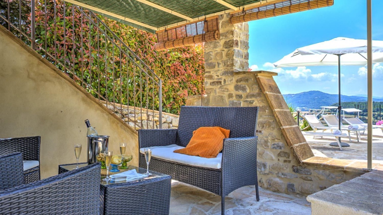 Photo of Outdoor in Montone
