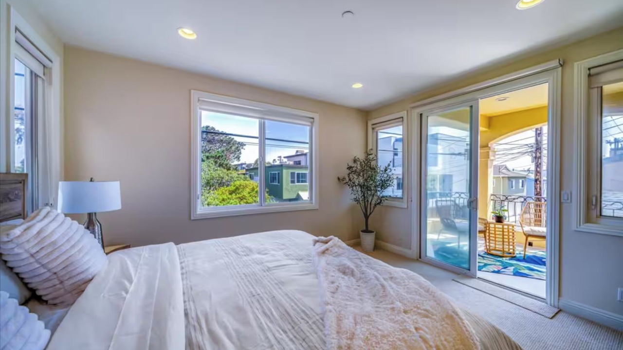 Photo of Bedroom in The Strand