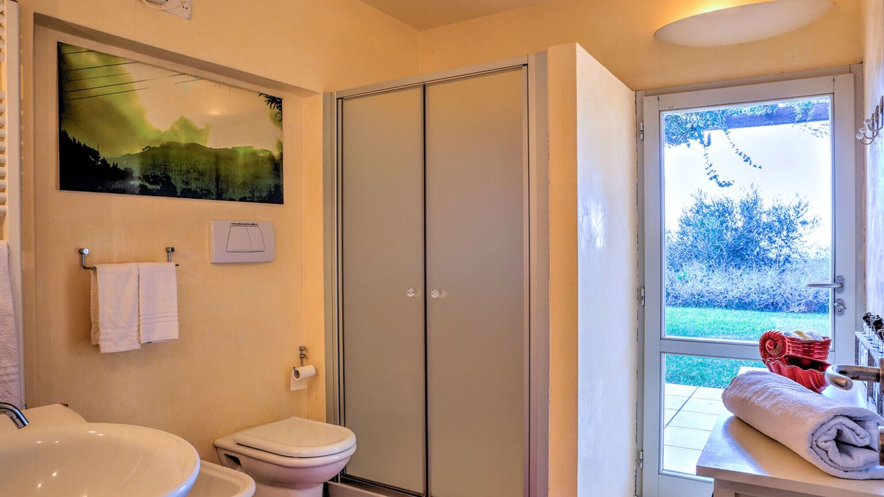 Photo of Bathroom in Campiglia Marittima