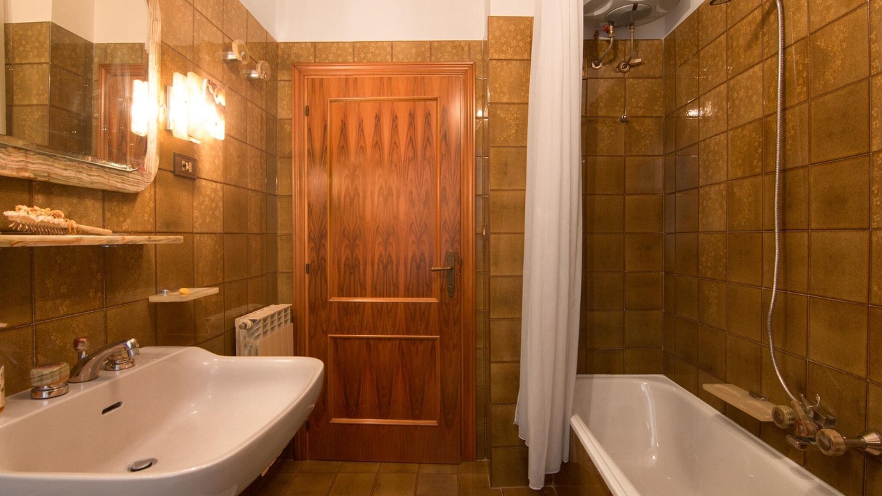 Photo of Bathroom in Borgiano di Serrapetrona