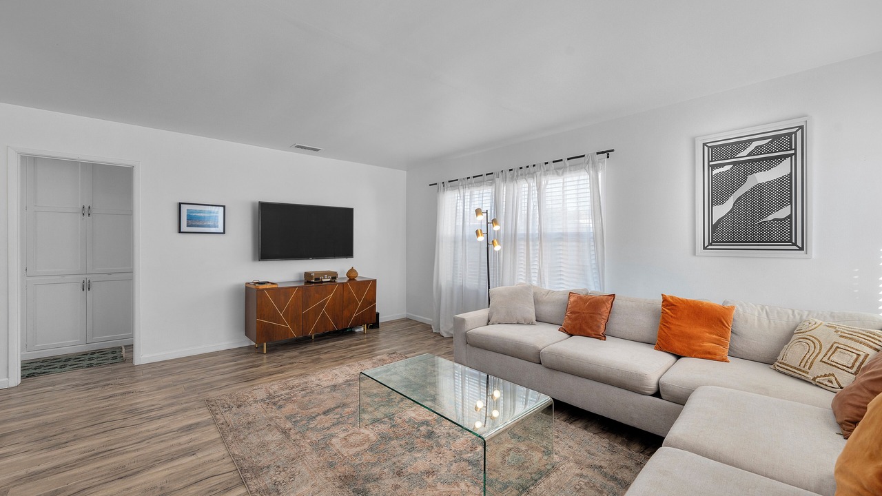 Photo of Livingroom in El Camino Village