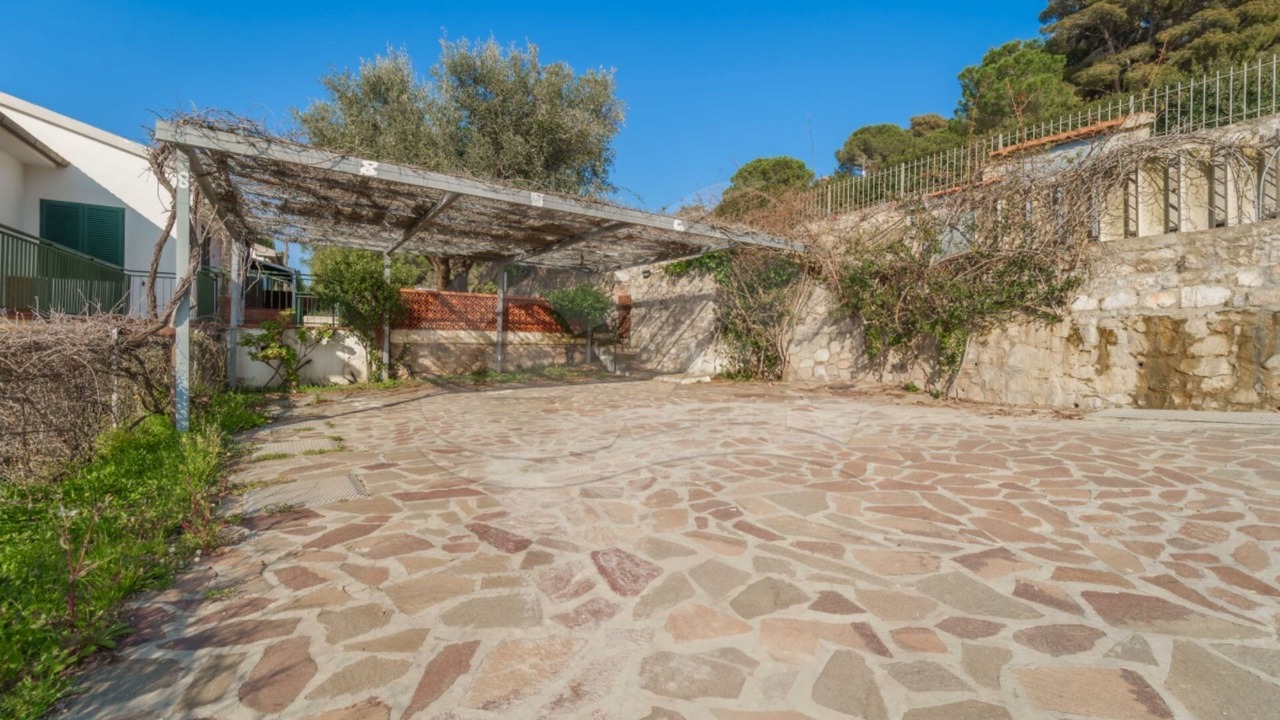 Photo of Outdoor in Morcone