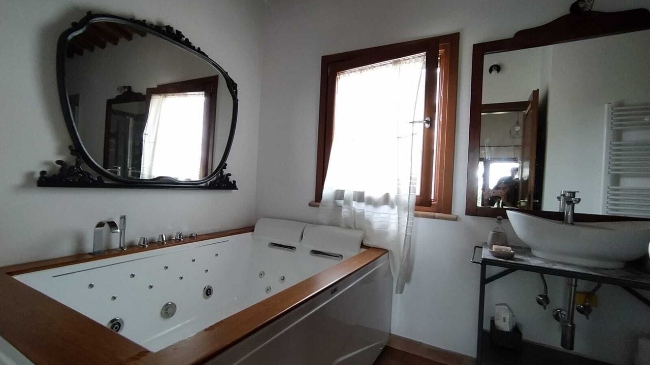 Photo of Bathroom in Canino