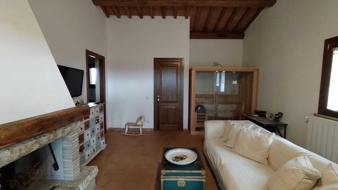 Photo of Livingroom in Canino