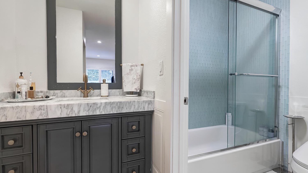 Photo of Bathroom in Beverly Grove