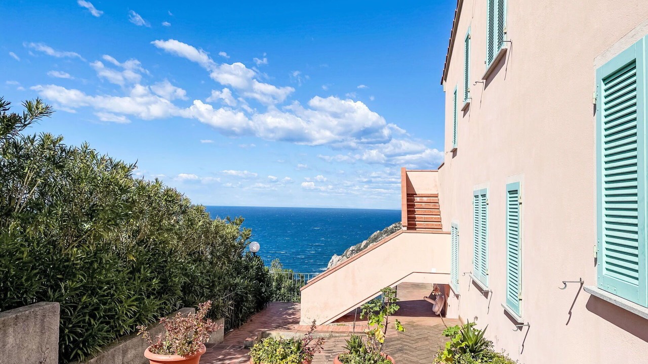 Photo of Patio Balcony in Patresi