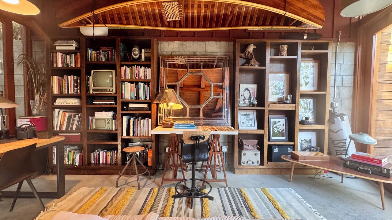 Photo of Bedroom in Beverly Glen