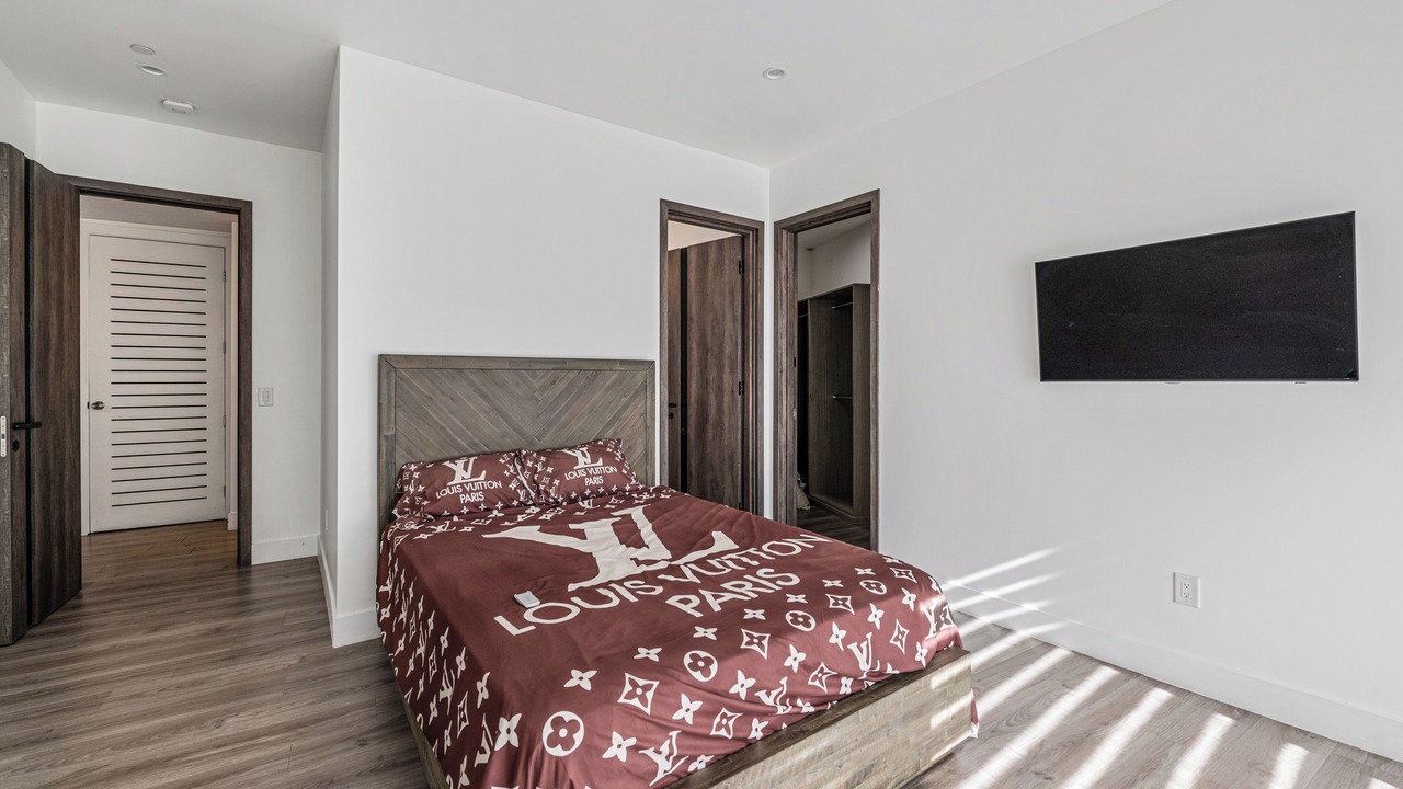 Photo of Bedroom in Beachwood Canyon