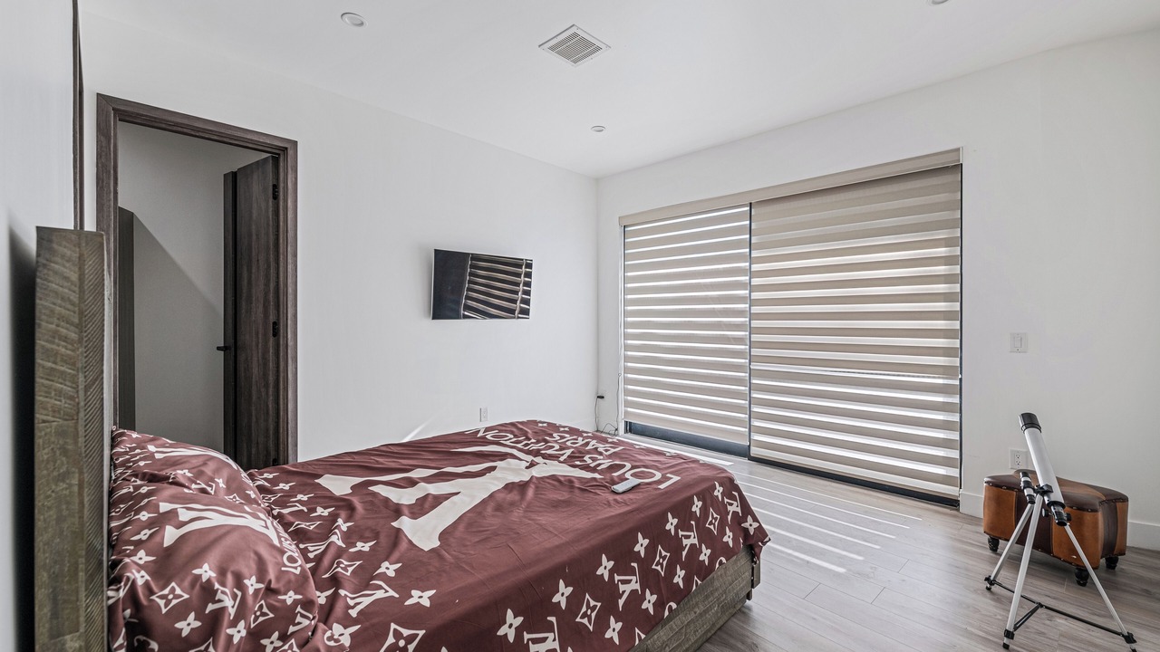 Photo of Bedroom in Beachwood Canyon