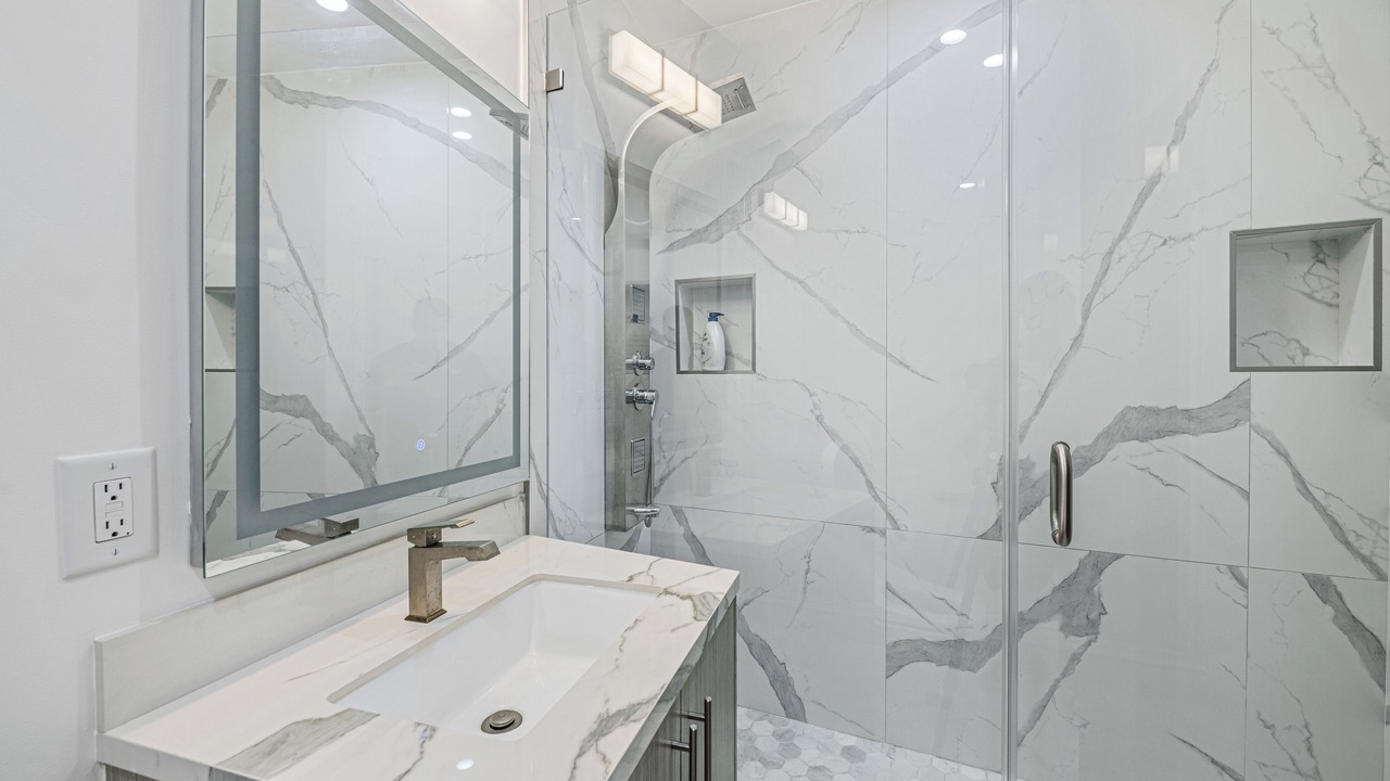 Photo of Bathroom in Beachwood Canyon