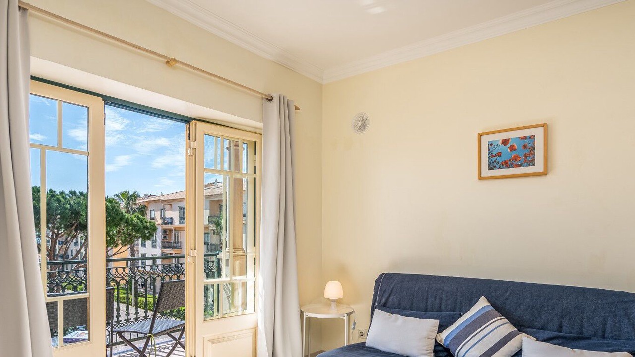 Photo of Livingroom in Oura