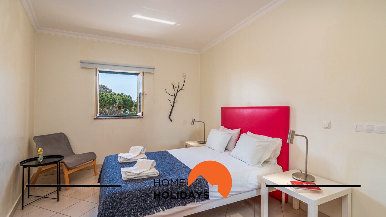 Photo of Bedroom in Oura