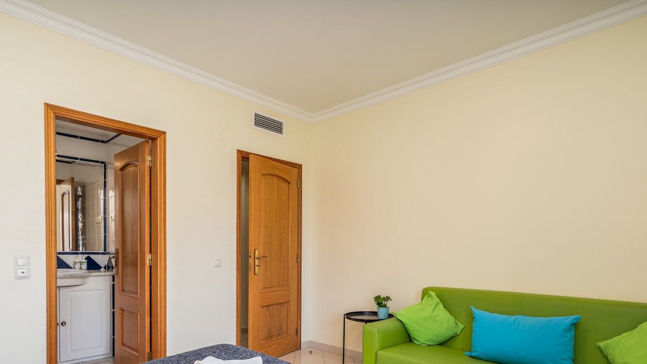 Photo of Bedroom in Oura